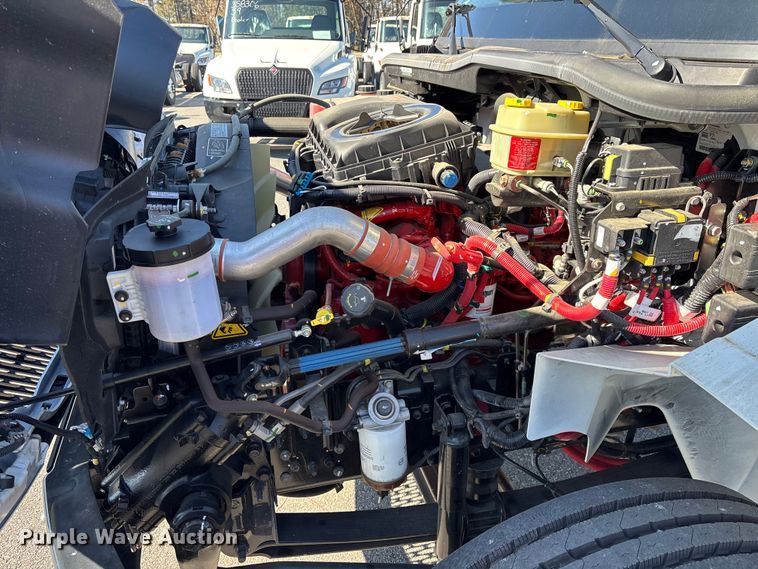 image for item EC3918 2024 International MV607 truck cab and chassis