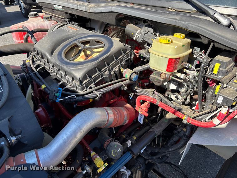 image for item EC3918 2024 International MV607 truck cab and chassis