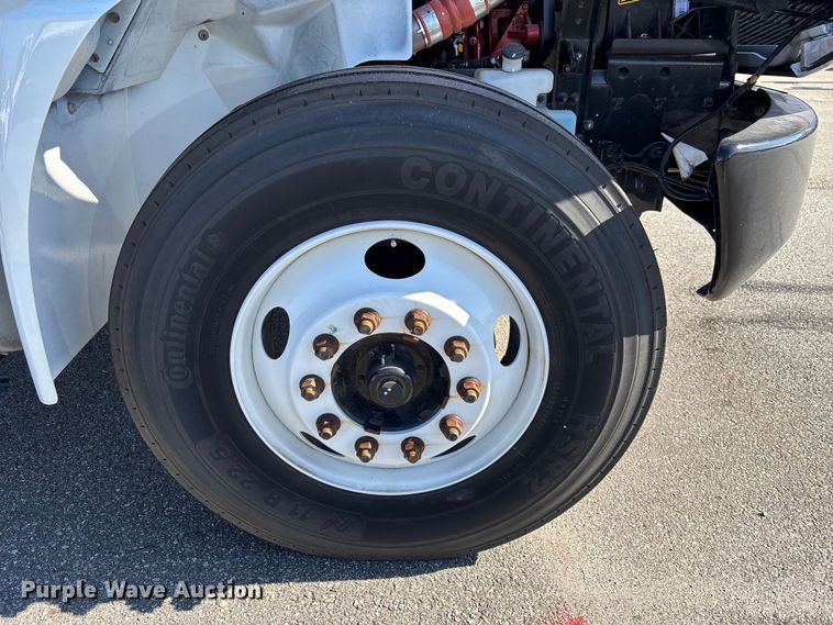 image for item EC3918 2024 International MV607 truck cab and chassis