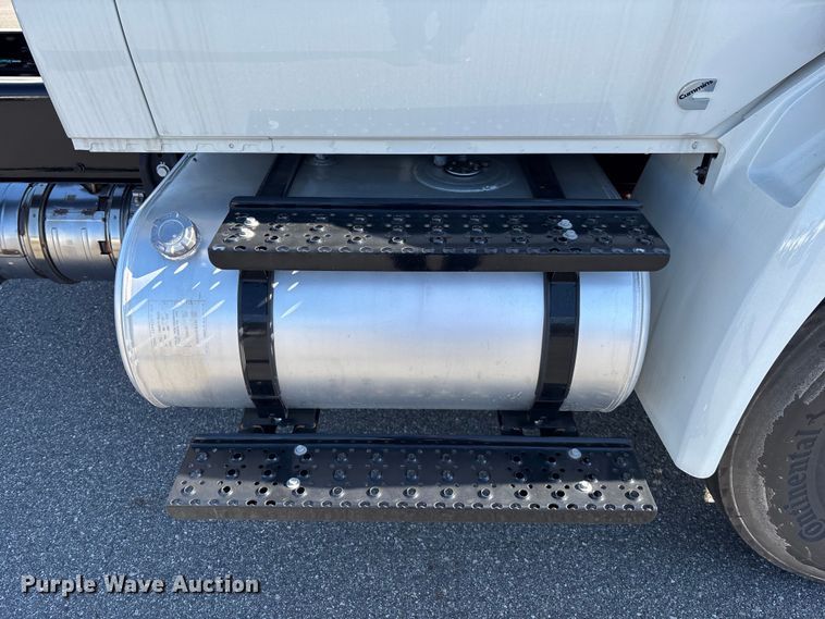 image for item EC3919 2024 International MV607 truck cab and chassis