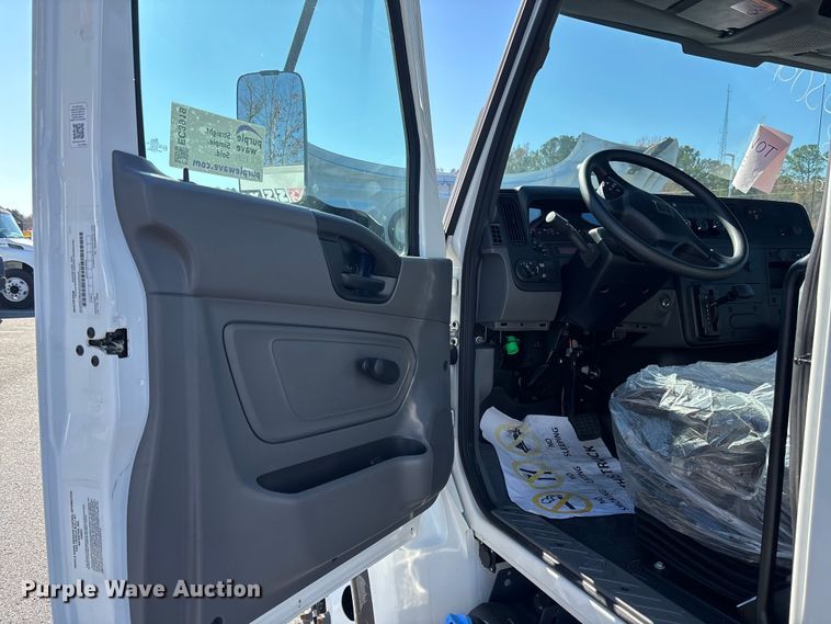 image for item EC3919 2024 International MV607 truck cab and chassis