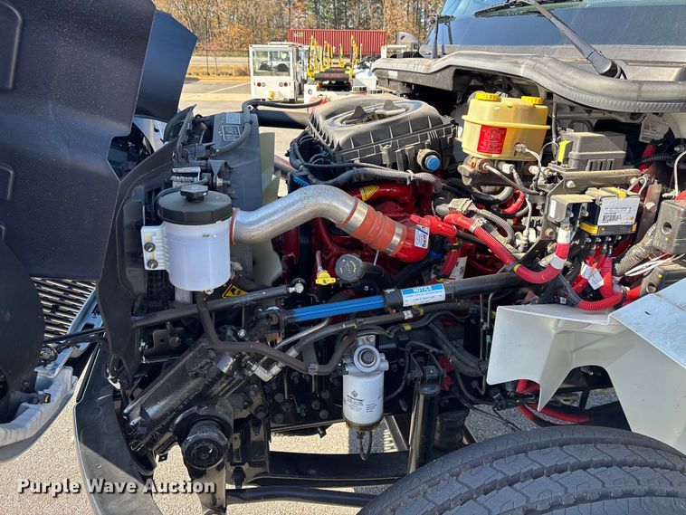 image for item EC3919 2024 International MV607 truck cab and chassis