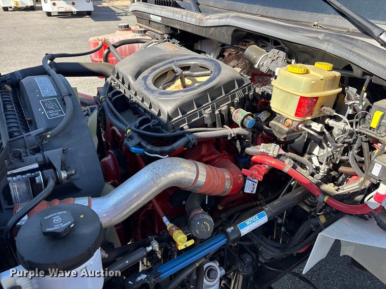 image for item EC3919 2024 International MV607 truck cab and chassis