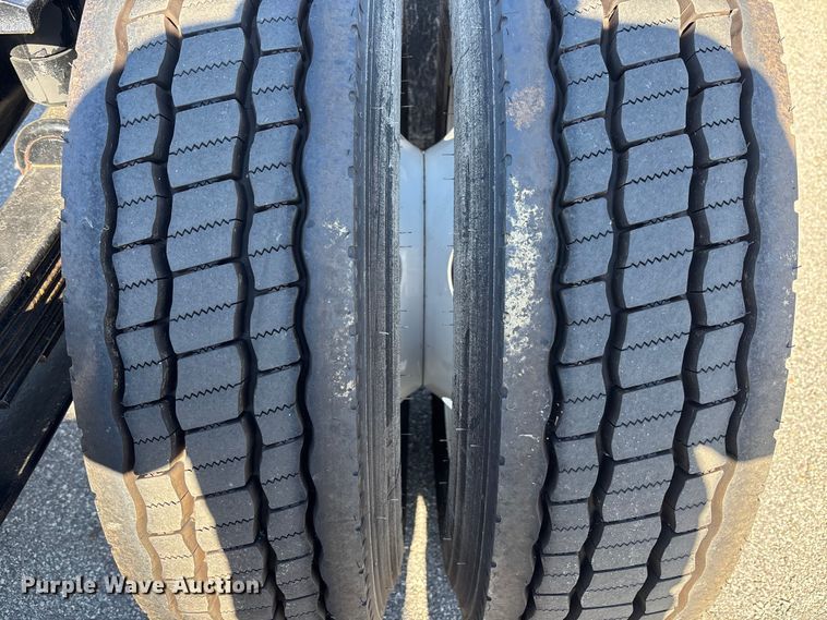 image for item EC3919 2024 International MV607 truck cab and chassis