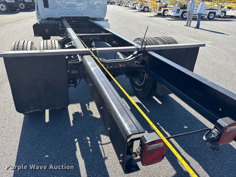 image for item EC3919 2024 International MV607 truck cab and chassis