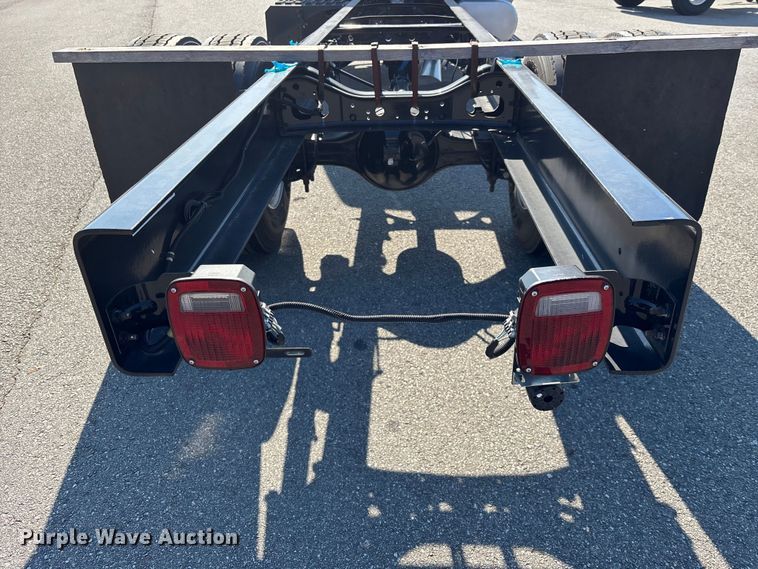 image for item EC3920 2024 International MV607 truck cab and chassis