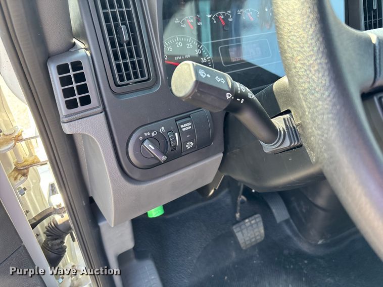 image for item EC3920 2024 International MV607 truck cab and chassis