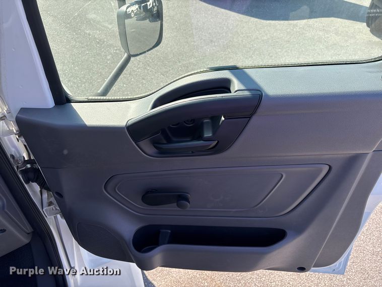 image for item EC3920 2024 International MV607 truck cab and chassis