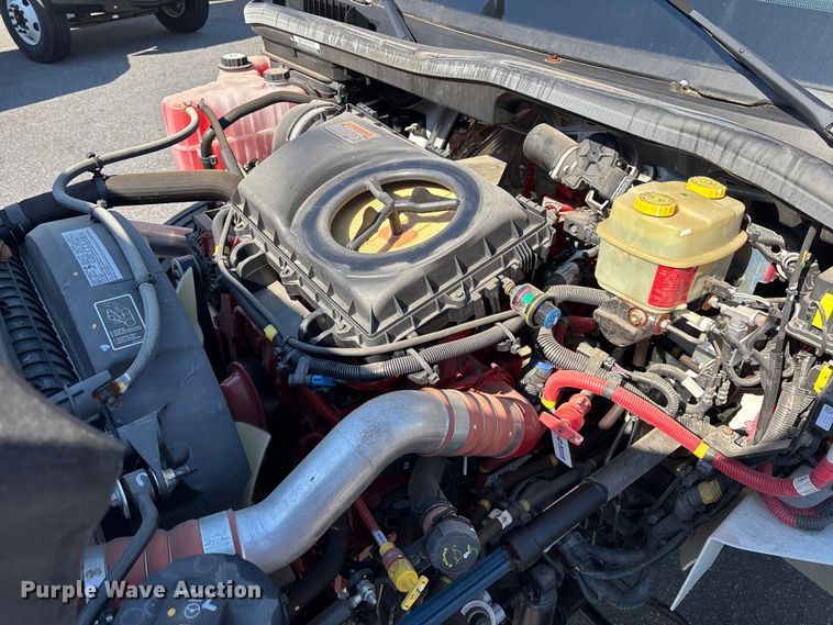 image for item EC3920 2024 International MV607 truck cab and chassis