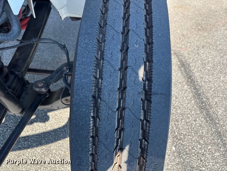 image for item EC3920 2024 International MV607 truck cab and chassis