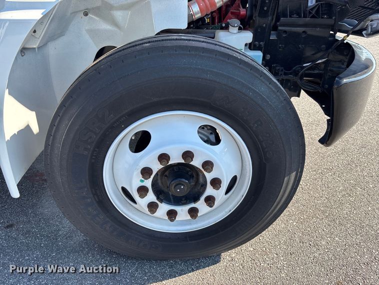 image for item EC3920 2024 International MV607 truck cab and chassis