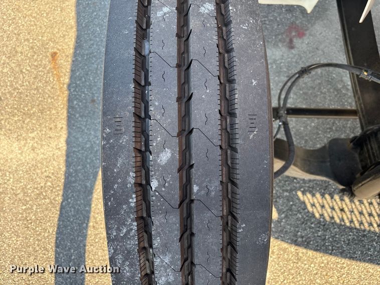 image for item EC3920 2024 International MV607 truck cab and chassis