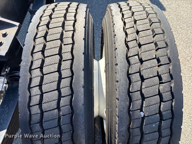 image for item EC3920 2024 International MV607 truck cab and chassis