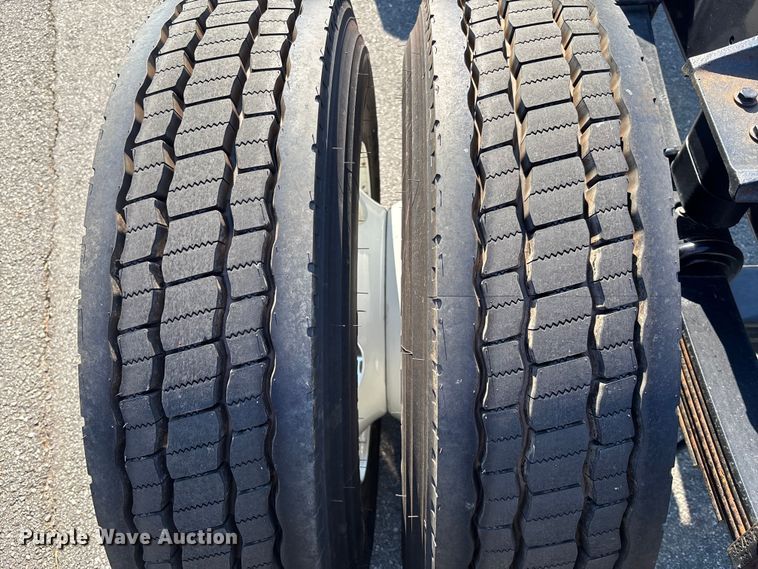 image for item EC3920 2024 International MV607 truck cab and chassis