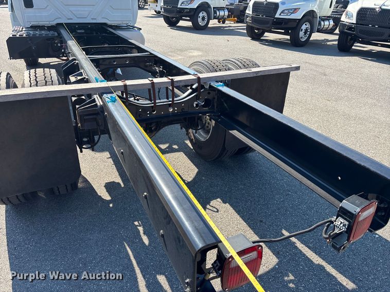 image for item EC3920 2024 International MV607 truck cab and chassis
