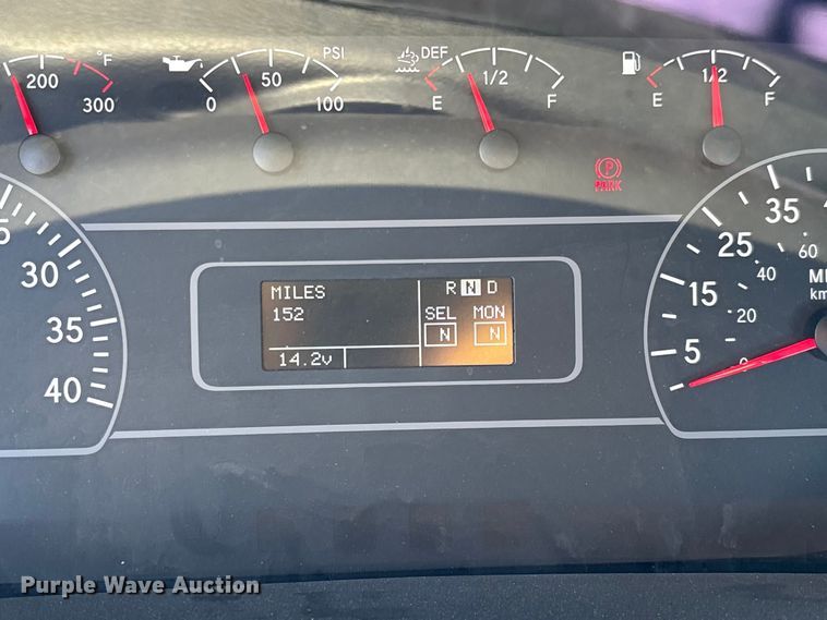 image for item EC3920 2024 International MV607 truck cab and chassis