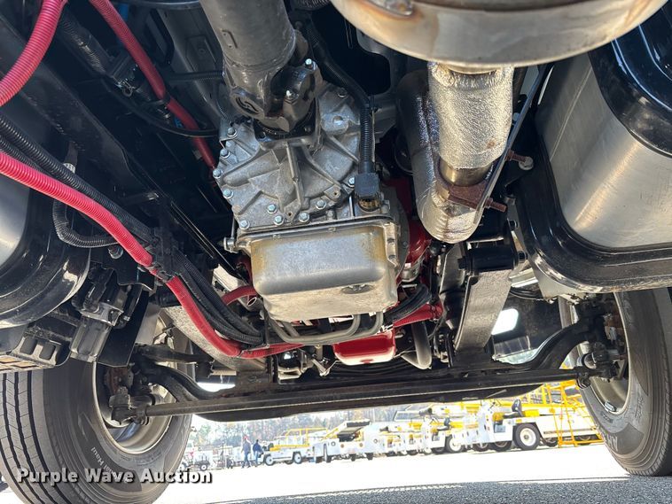 image for item EC3921 2023 International MV607 truck cab and chassis