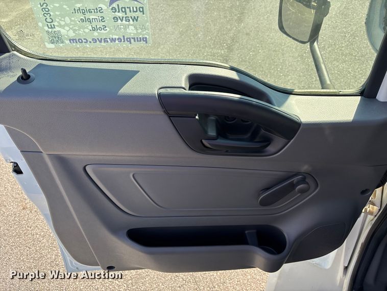 image for item EC3921 2023 International MV607 truck cab and chassis