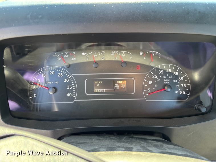 image for item EC3921 2023 International MV607 truck cab and chassis