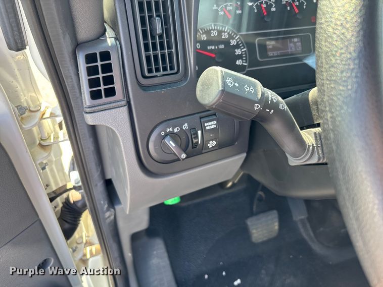 image for item EC3921 2023 International MV607 truck cab and chassis