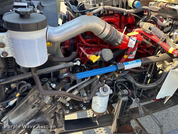 image for item EC3921 2023 International MV607 truck cab and chassis