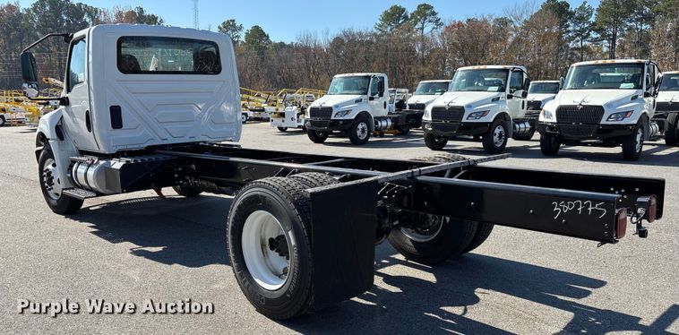 image for item EC3922 2023 International MV607 truck cab and chassis