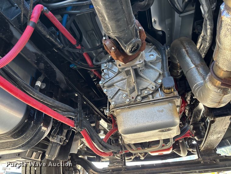 image for item EC3922 2023 International MV607 truck cab and chassis