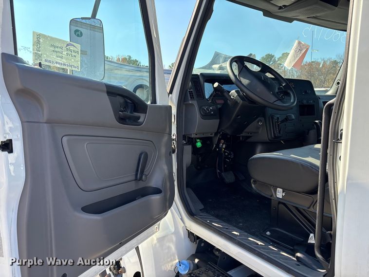 image for item EC3922 2023 International MV607 truck cab and chassis