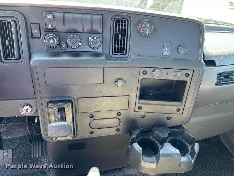 image for item EC3922 2023 International MV607 truck cab and chassis