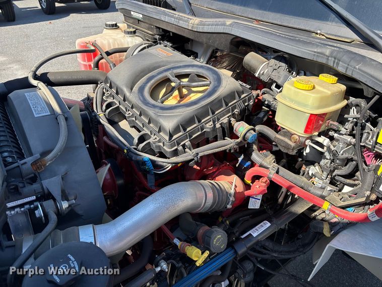 image for item EC3922 2023 International MV607 truck cab and chassis