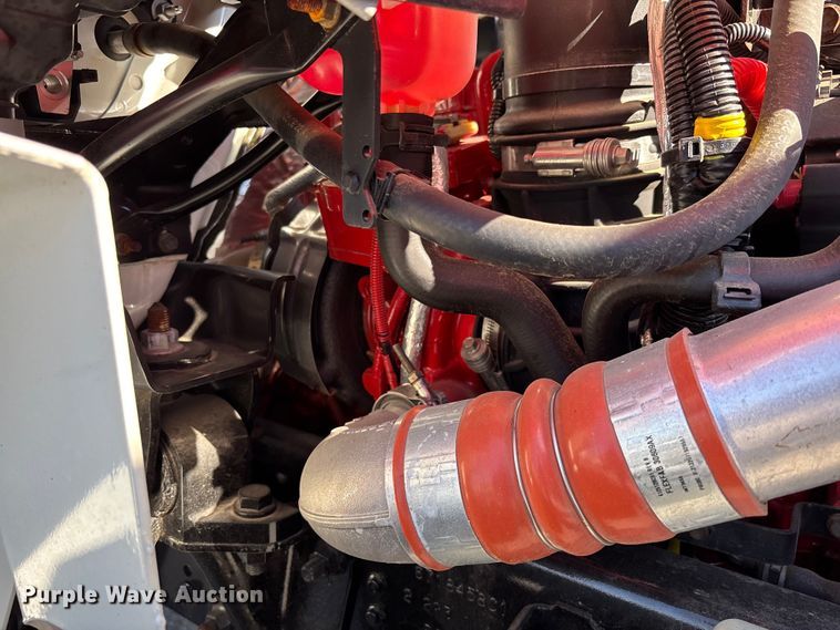 image for item EC3922 2023 International MV607 truck cab and chassis