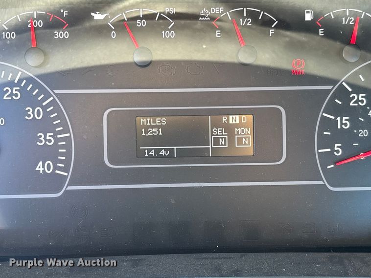 image for item EC3922 2023 International MV607 truck cab and chassis