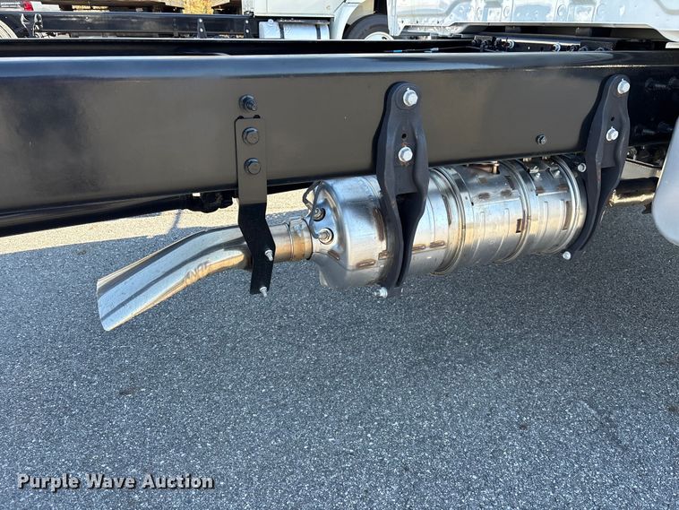 image for item EC3923 2024 International MV607 truck cab and chassis