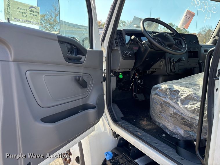 image for item EC3923 2024 International MV607 truck cab and chassis