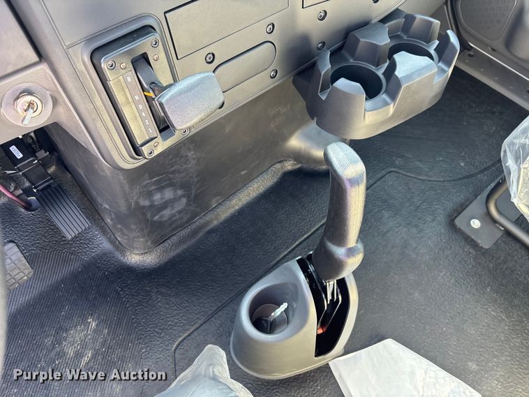 image for item EC3923 2024 International MV607 truck cab and chassis