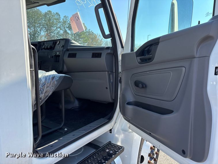 image for item EC3923 2024 International MV607 truck cab and chassis