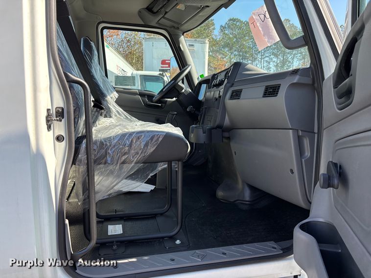 image for item EC3923 2024 International MV607 truck cab and chassis