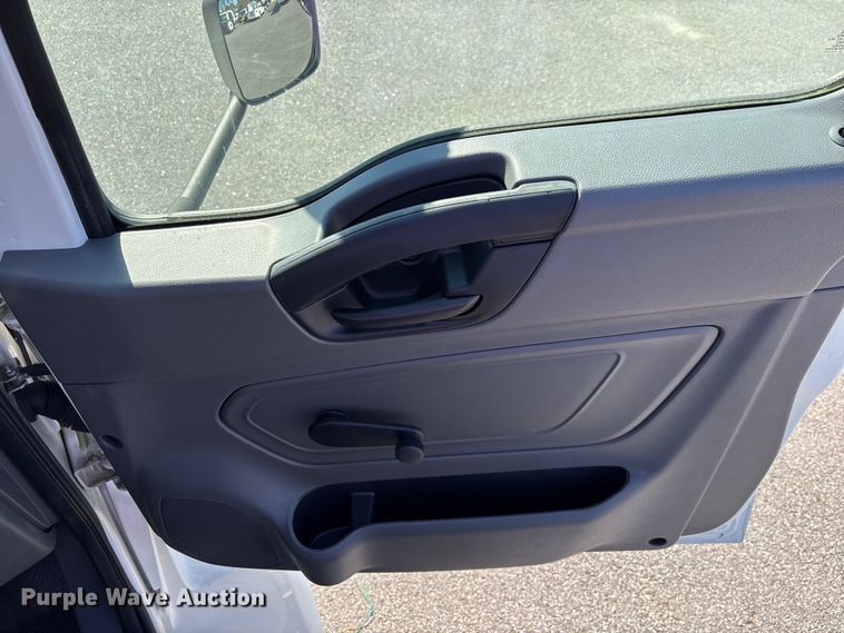 image for item EC3923 2024 International MV607 truck cab and chassis