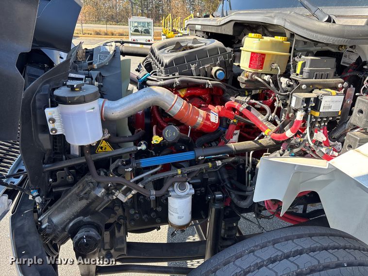 image for item EC3923 2024 International MV607 truck cab and chassis