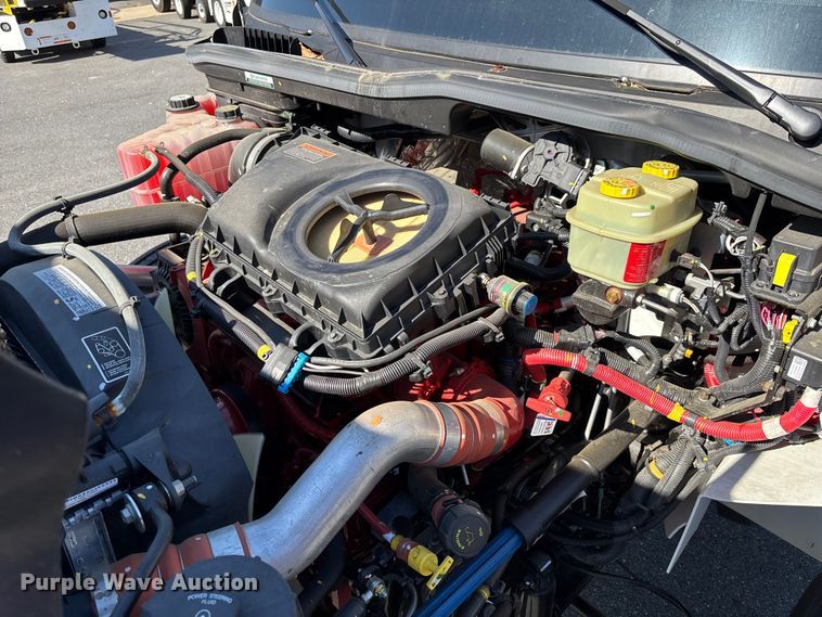 image for item EC3923 2024 International MV607 truck cab and chassis