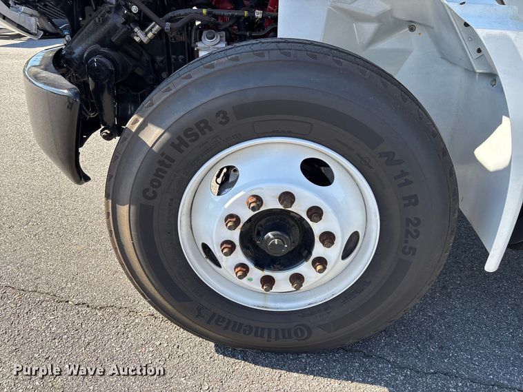 image for item EC3923 2024 International MV607 truck cab and chassis