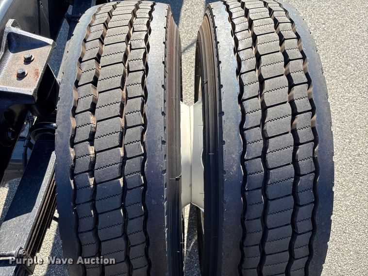 image for item EC3923 2024 International MV607 truck cab and chassis