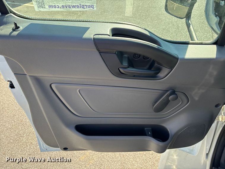 image for item EC3924 2024 International MV607 truck cab and chassis