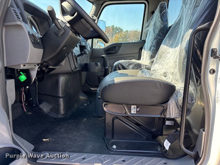 image for item EC3924 2024 International MV607 truck cab and chassis