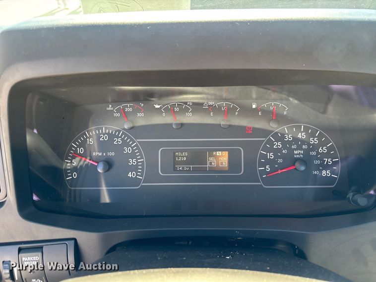 image for item EC3924 2024 International MV607 truck cab and chassis