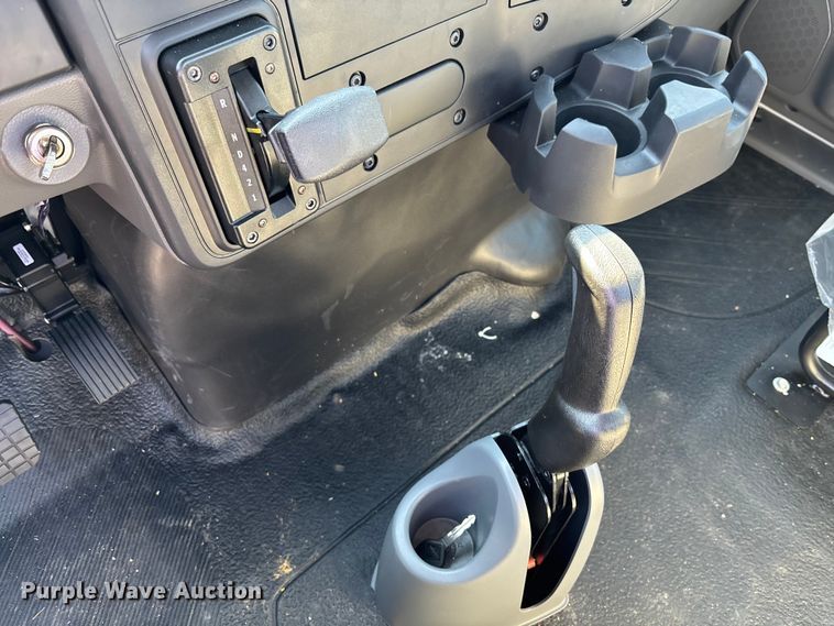 image for item EC3924 2024 International MV607 truck cab and chassis