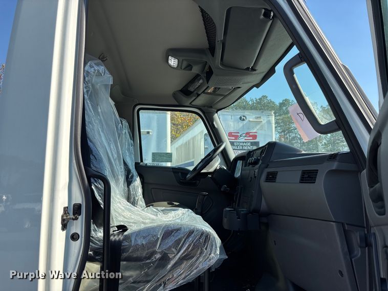 image for item EC3924 2024 International MV607 truck cab and chassis