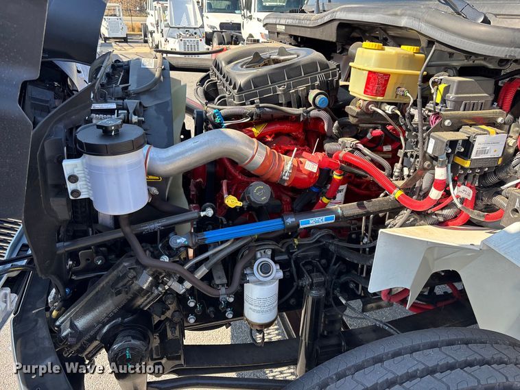 image for item EC3924 2024 International MV607 truck cab and chassis