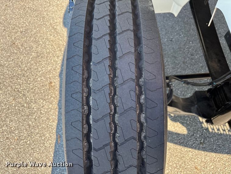 image for item EC3924 2024 International MV607 truck cab and chassis