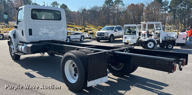 image for item EC3925 2024 International MV607 truck cab and chassis